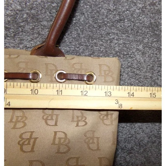 Dooney and Bourke bucket bag shoulder Medium - Picture 3 of 10